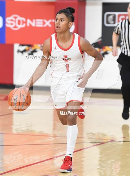 Thumbnail 2 in Harvard-Westlake vs. Ironwood (Hoophall West) photogallery.