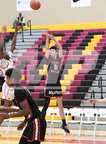 Thumbnail 1 in Harvard-Westlake vs. Ironwood (Hoophall West) photogallery.