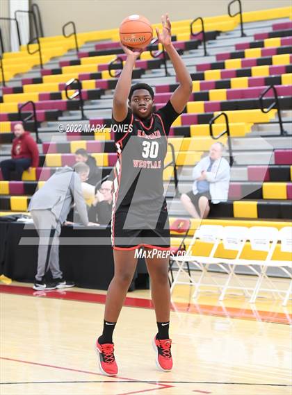 Thumbnail 2 in Harvard-Westlake vs. Ironwood (Hoophall West) photogallery.