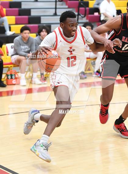 Thumbnail 1 in Harvard-Westlake vs. Ironwood (Hoophall West) photogallery.