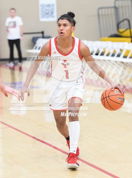 Thumbnail 3 in Harvard-Westlake vs. Ironwood (Hoophall West) photogallery.