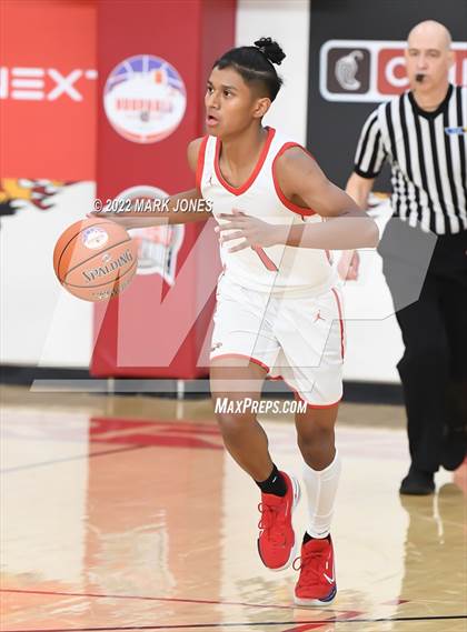 Thumbnail 1 in Harvard-Westlake vs. Ironwood (Hoophall West) photogallery.