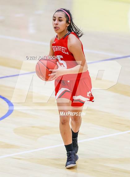 Thumbnail 1 in Idalou vs. Brownfield (UIL 3A Area Playoff) photogallery.