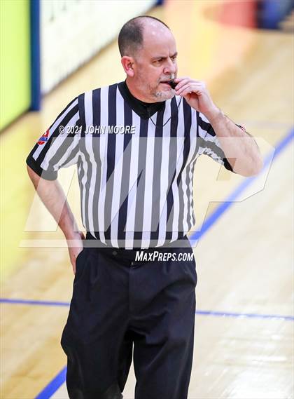 Thumbnail 1 in Idalou vs. Brownfield (UIL 3A Area Playoff) photogallery.