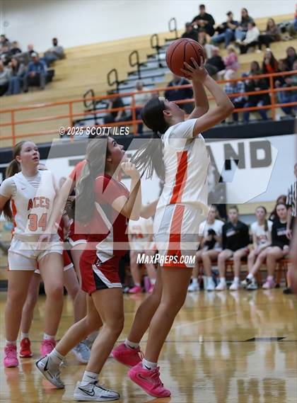 Thumbnail 1 in Logan Elm @ Amanda-Clearcreek photogallery.