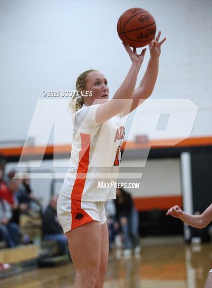 Thumbnail 2 in Logan Elm @ Amanda-Clearcreek photogallery.