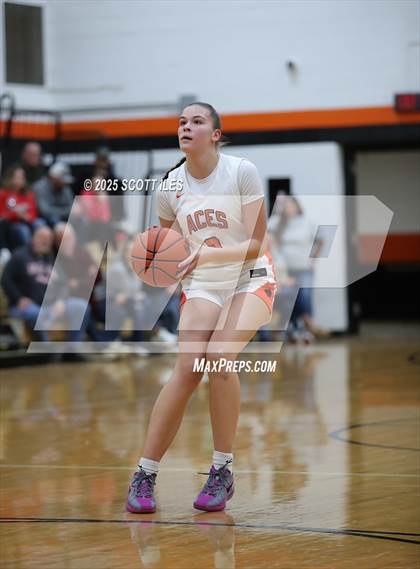 Thumbnail 1 in Logan Elm @ Amanda-Clearcreek photogallery.