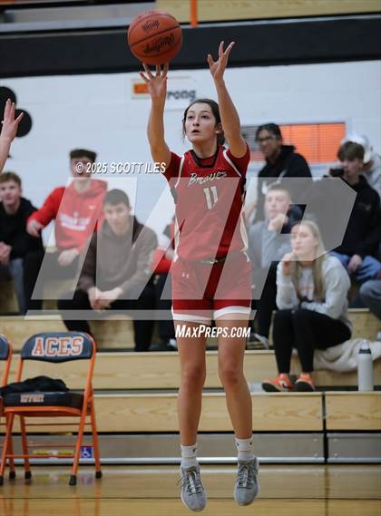 Thumbnail 1 in Logan Elm @ Amanda-Clearcreek photogallery.