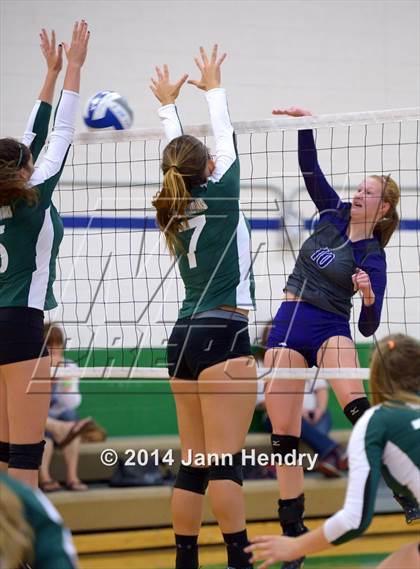 Thumbnail 1 in Lehi vs. Thousand Oaks (Durango Fall Classic) photogallery.