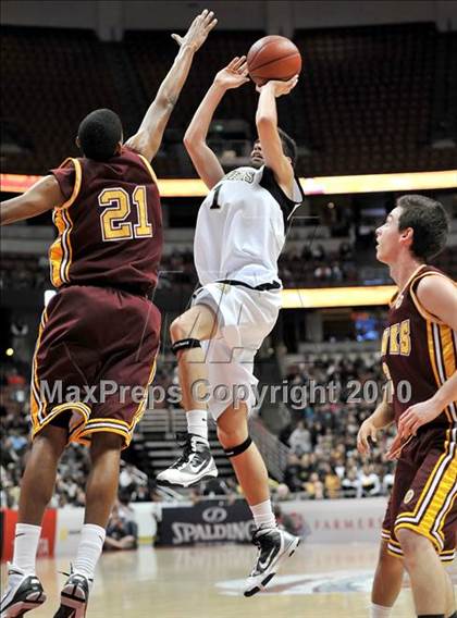Thumbnail 2 in Ocean View vs. Foothill (CIF SS D3AA Final) photogallery.