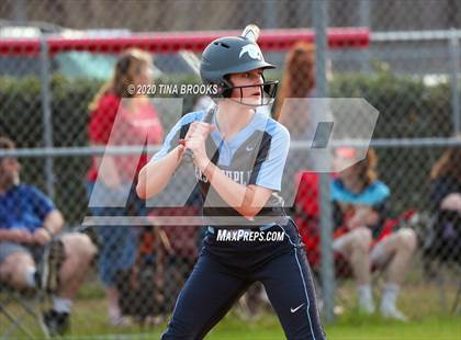 Thumbnail 3 in Jacksonville vs East Duplin photogallery.