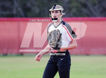 Thumbnail 3 in Jacksonville vs East Duplin photogallery.