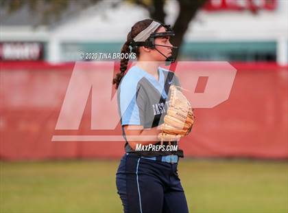 Thumbnail 1 in Jacksonville vs East Duplin photogallery.