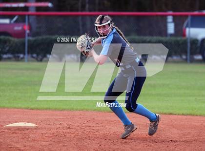 Thumbnail 2 in Jacksonville vs East Duplin photogallery.