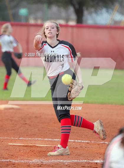 Thumbnail 3 in Jacksonville vs East Duplin photogallery.