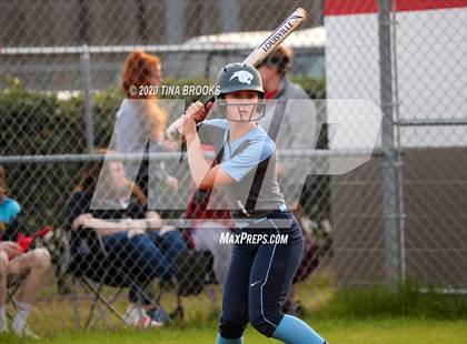 Thumbnail 1 in Jacksonville vs East Duplin photogallery.