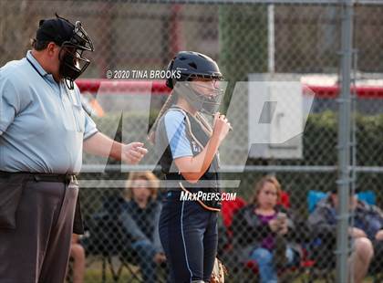 Thumbnail 3 in Jacksonville vs East Duplin photogallery.