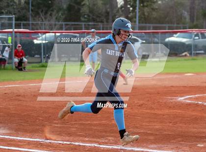 Thumbnail 1 in Jacksonville vs East Duplin photogallery.