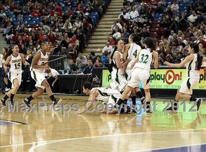 Thumbnail 2 in Kennedy vs. Oak Ridge (CIF SJS D1 Final) photogallery.