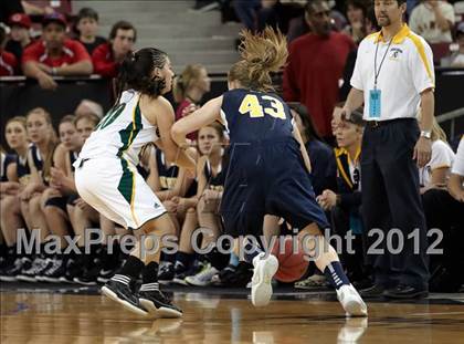 Thumbnail 3 in Kennedy vs. Oak Ridge (CIF SJS D1 Final) photogallery.