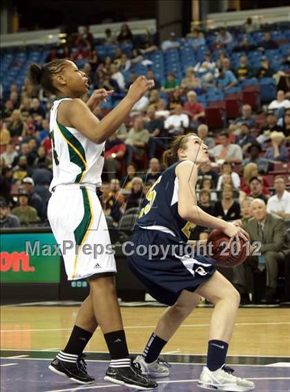 Thumbnail 2 in Kennedy vs. Oak Ridge (CIF SJS D1 Final) photogallery.