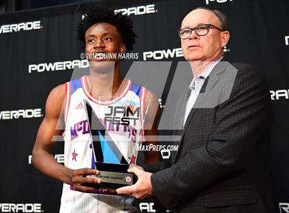 Thumbnail 1 in McDonald's All American Games (Slam Dunk Contest) photogallery.
