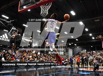 Thumbnail 1 in McDonald's All American Games (Slam Dunk Contest) photogallery.