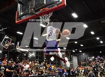 Thumbnail 1 in McDonald's All American Games (Slam Dunk Contest) photogallery.