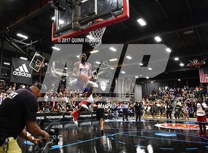 Thumbnail 2 in McDonald's All American Games (Slam Dunk Contest) photogallery.