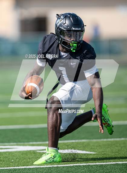 Thumbnail 2 in Lamar Consolidated @ Randle photogallery.