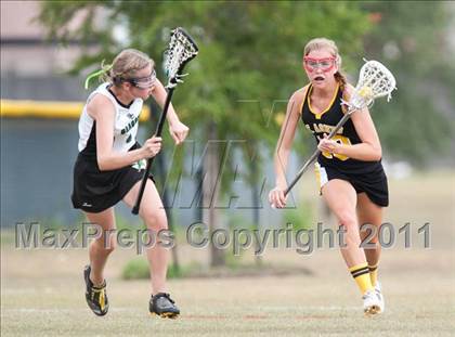 Thumbnail 3 in St. Agnes Academy v Hockaday (D2 TGHSLL State Final) photogallery.