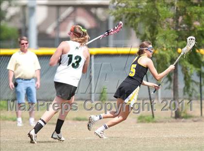 Thumbnail 3 in St. Agnes Academy v Hockaday (D2 TGHSLL State Final) photogallery.