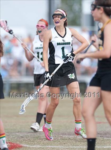 Thumbnail 3 in St. Agnes Academy v Hockaday (D2 TGHSLL State Final) photogallery.