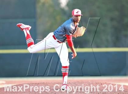 Thumbnail 2 in Clovis vs. Coral Springs Christian (National High School Invitational) photogallery.