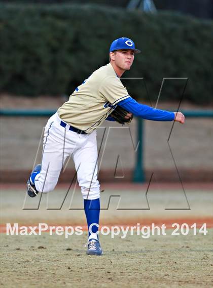 Thumbnail 1 in Clovis vs. Coral Springs Christian (National High School Invitational) photogallery.