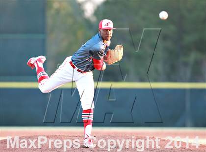 Thumbnail 1 in Clovis vs. Coral Springs Christian (National High School Invitational) photogallery.