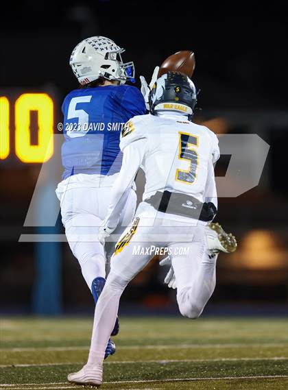 Thumbnail 2 in Liberty North @ Rockhurst (MSHSAA Class 6 Semifinal) photogallery.