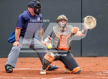 Thumbnail 3 in Clear Creek-Amana vs Prairie (Varsity Classic) photogallery.