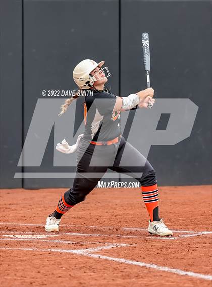 Thumbnail 2 in Clear Creek-Amana vs Prairie (Varsity Classic) photogallery.