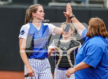 Thumbnail 3 in Clear Creek-Amana vs Prairie (Varsity Classic) photogallery.