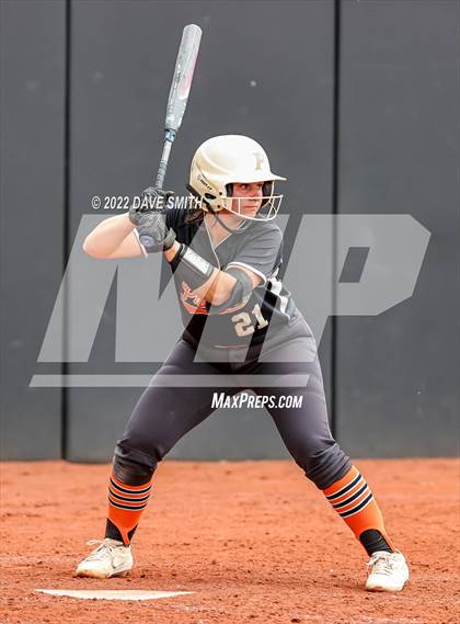 Thumbnail 2 in Clear Creek-Amana vs Prairie (Varsity Classic) photogallery.