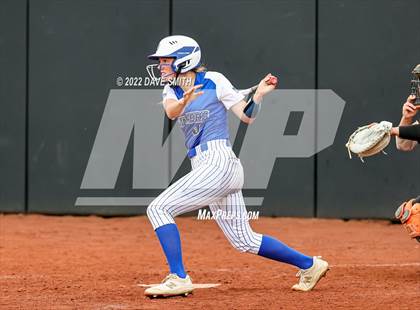Thumbnail 1 in Clear Creek-Amana vs Prairie (Varsity Classic) photogallery.