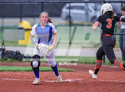 Thumbnail 3 in Clear Creek-Amana vs Prairie (Varsity Classic) photogallery.