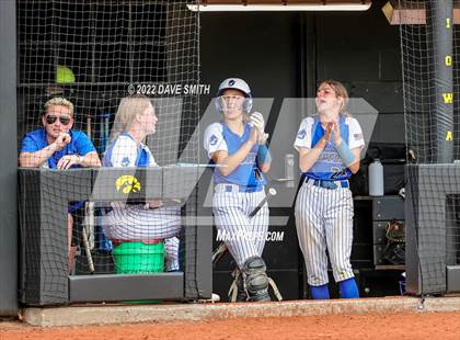 Thumbnail 2 in Clear Creek-Amana vs Prairie (Varsity Classic) photogallery.
