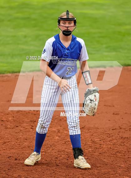 Thumbnail 1 in Clear Creek-Amana vs Prairie (Varsity Classic) photogallery.