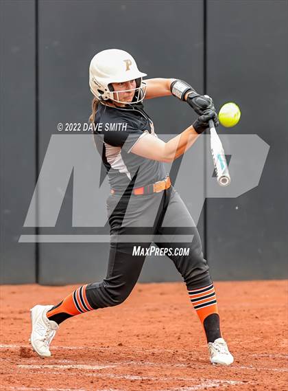 Thumbnail 1 in Clear Creek-Amana vs Prairie (Varsity Classic) photogallery.
