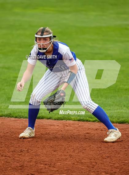 Thumbnail 3 in Clear Creek-Amana vs Prairie (Varsity Classic) photogallery.