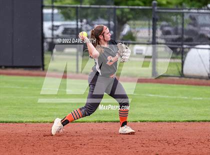 Thumbnail 2 in Clear Creek-Amana vs Prairie (Varsity Classic) photogallery.