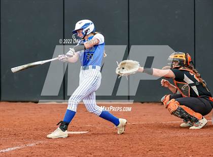 Thumbnail 1 in Clear Creek-Amana vs Prairie (Varsity Classic) photogallery.