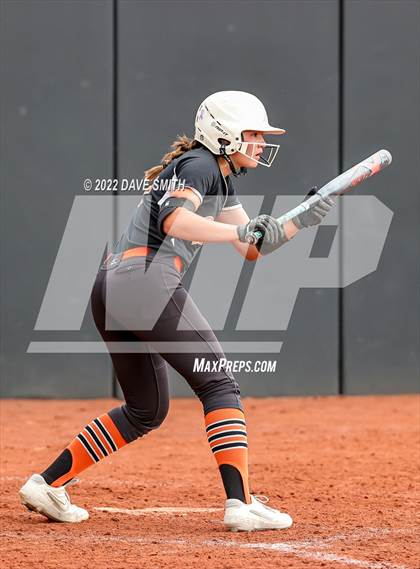 Thumbnail 2 in Clear Creek-Amana vs Prairie (Varsity Classic) photogallery.